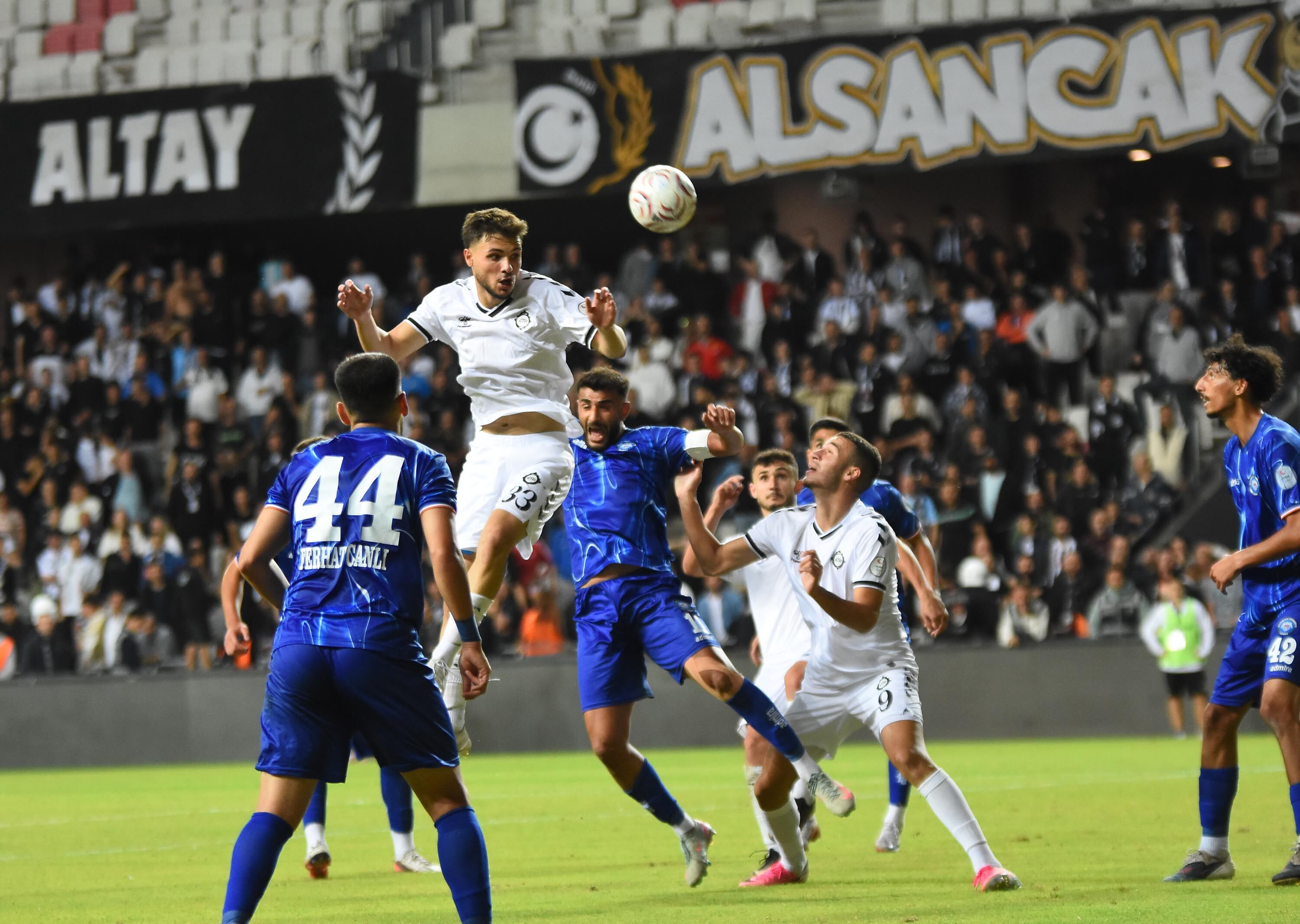 Altay, Uşakspor deplasmanında galibiyet arayacak