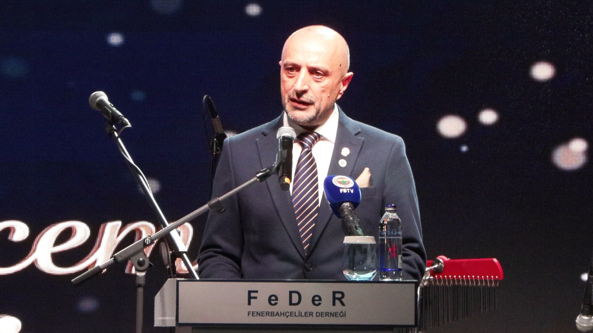 Fenerbahçeliler Derneği 40'ıncı yılını kutladı