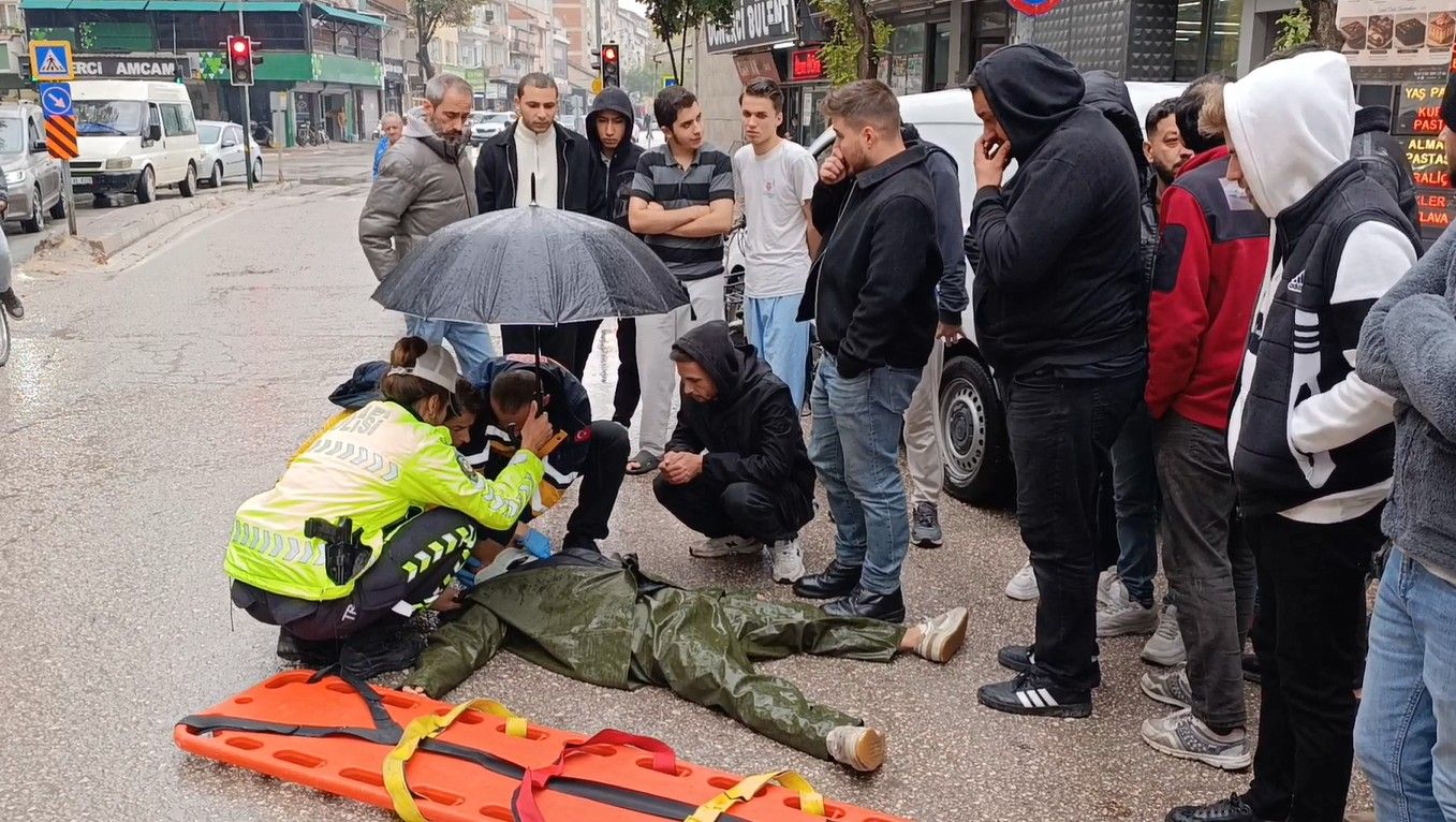 Kadın polisten örnek davranış!