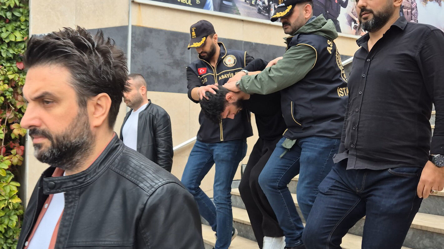 Küçükçekmece'de cinayet anı kamerada