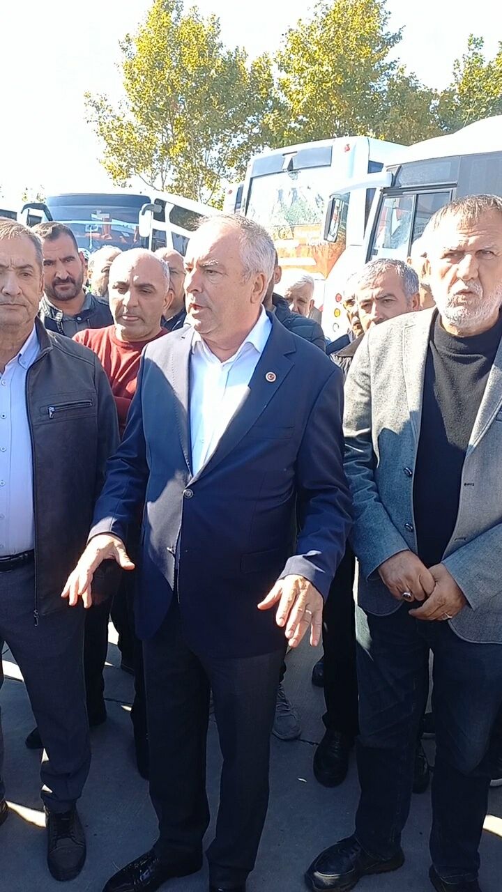Manisa Otogarında Gişe Krizi: Otobüslerle Ana Kapıyı Kapattılar!