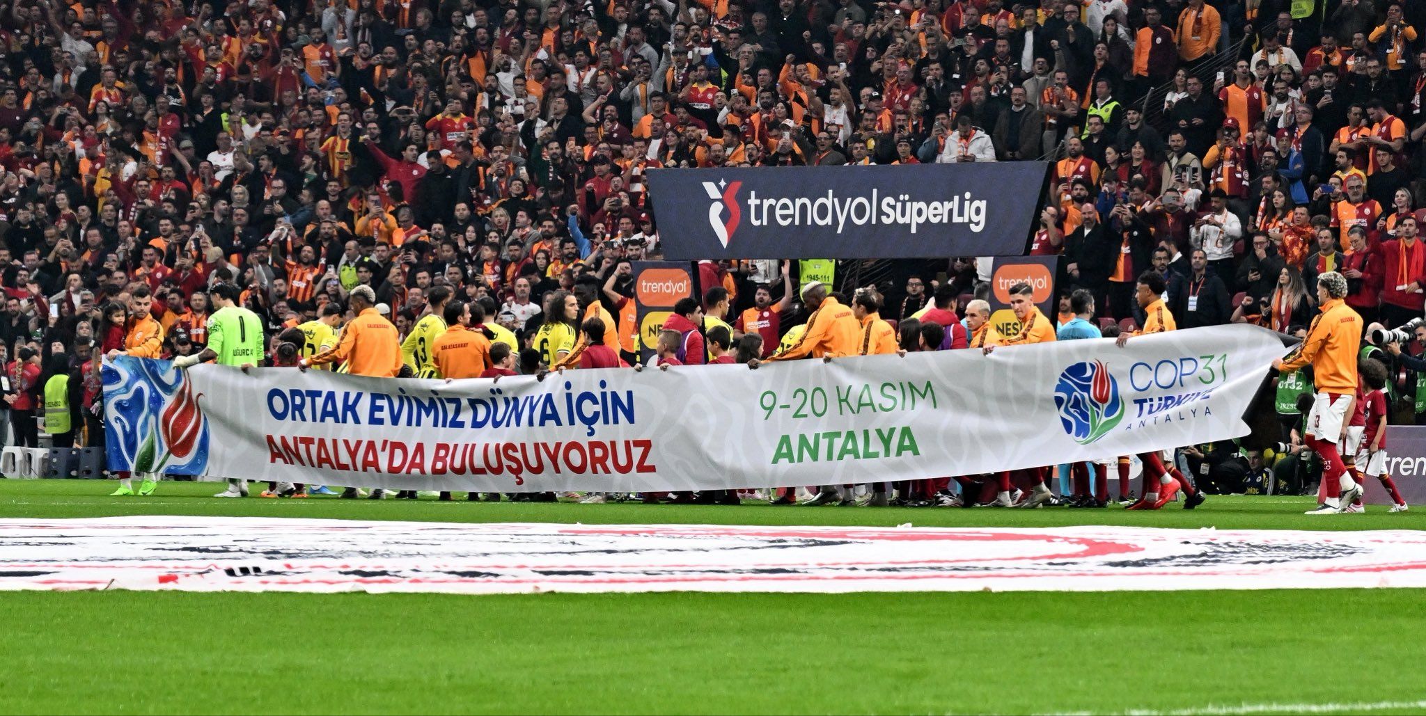 Murat Kurum'dan COP31 için Süper Lig kulüplerine teşekkür
