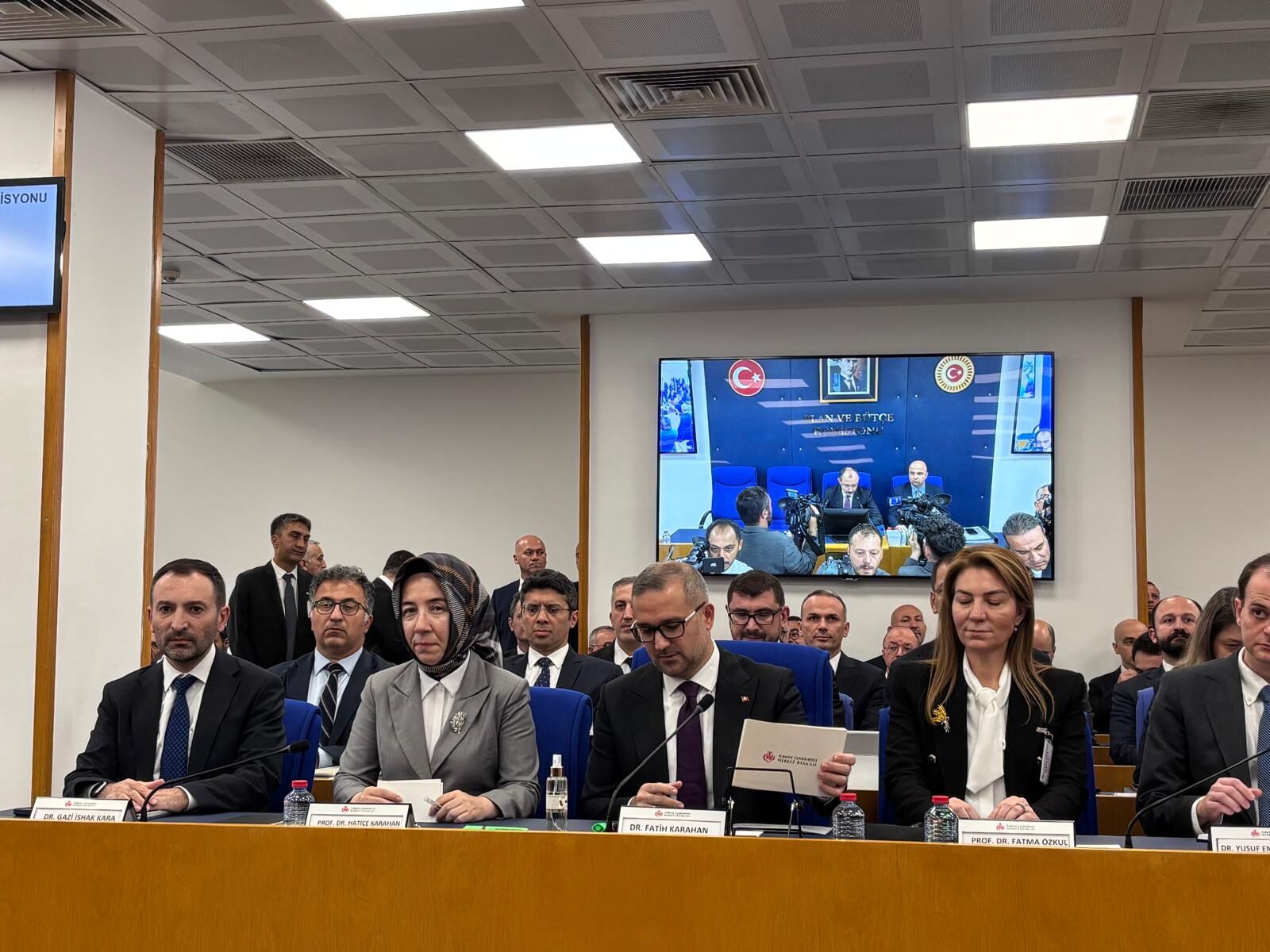 Meclis’te sıcak başlıklar: Fon soruşturması ve enflasyon aynı masada